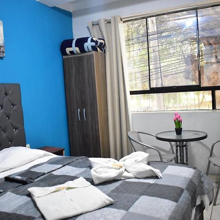 Aypa Hostal Трухильо Экстерьер фото