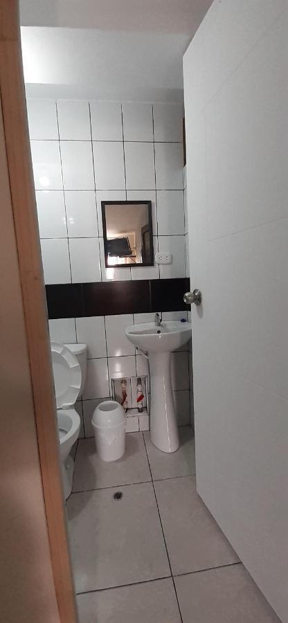Aypa Hostal Трухильо Экстерьер фото