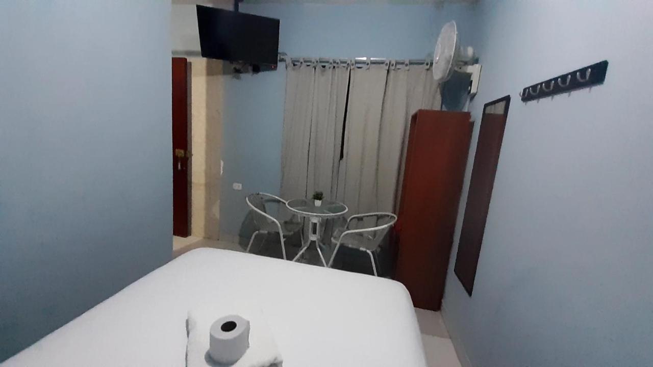 Aypa Hostal Трухильо Экстерьер фото