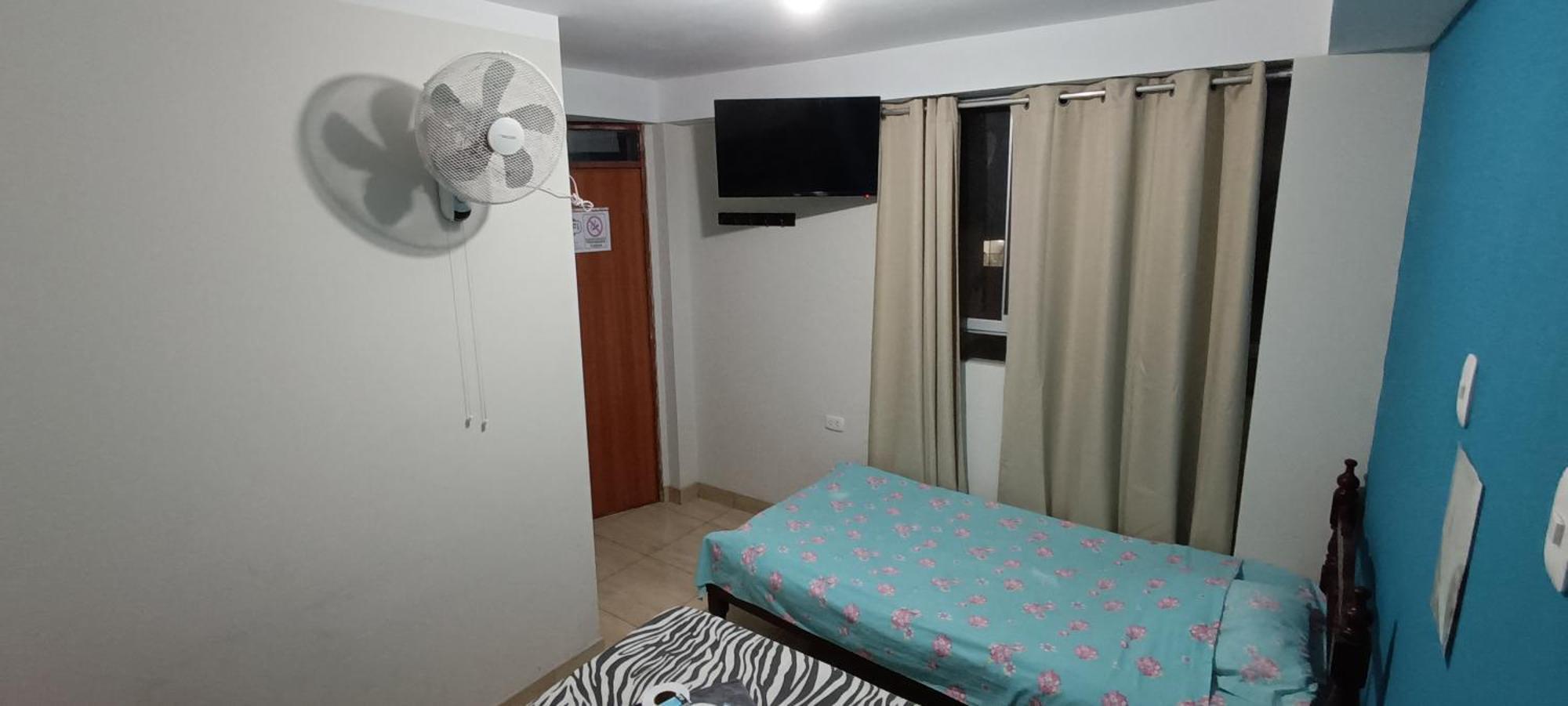 Aypa Hostal Трухильо Экстерьер фото