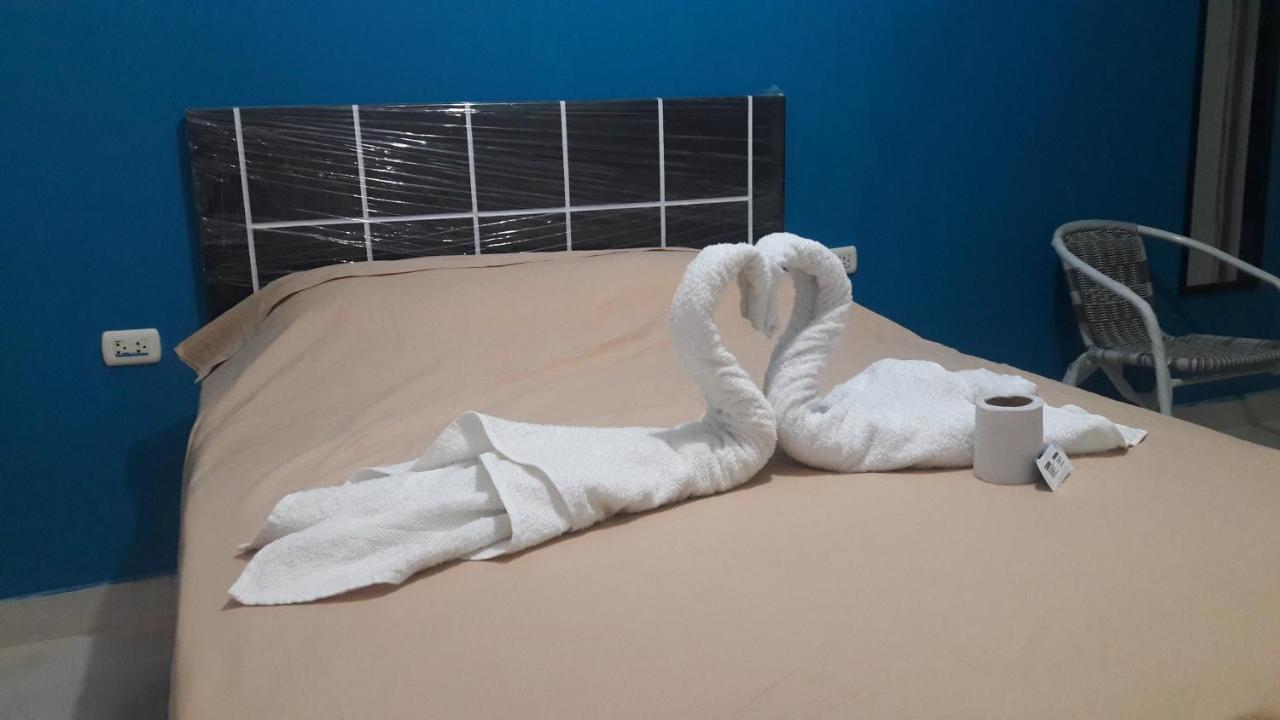 Aypa Hostal Трухильо Экстерьер фото
